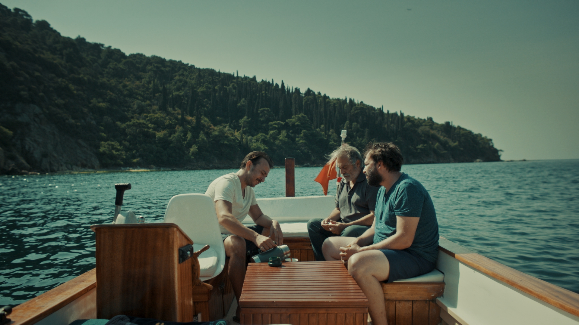 Ali Atay, Haluk Bilginer, Okan Yalabık.